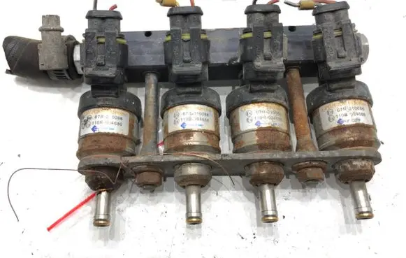 Skoda Octavia Mk1 (1U) LP gas injector 67R-010086