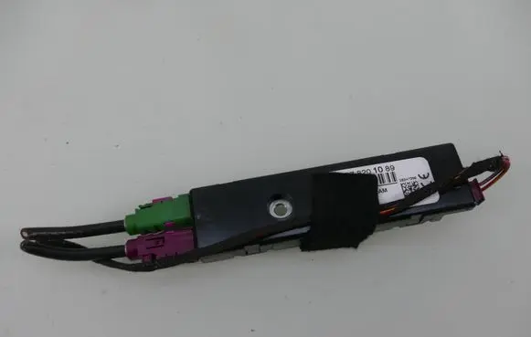 Mercedes-Benz CLK C207 A207 Aerial antenna amplifier A2078201089