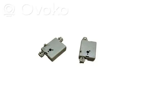 BMW 5 F10 F11 Antenna control unit 911826206 21367510 28213319