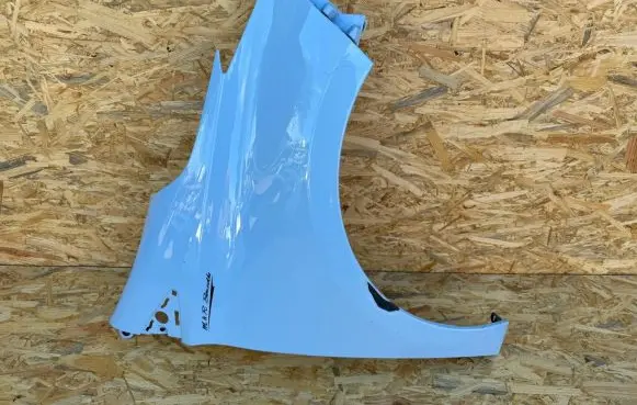 Renault Zoe Fender 631009208R