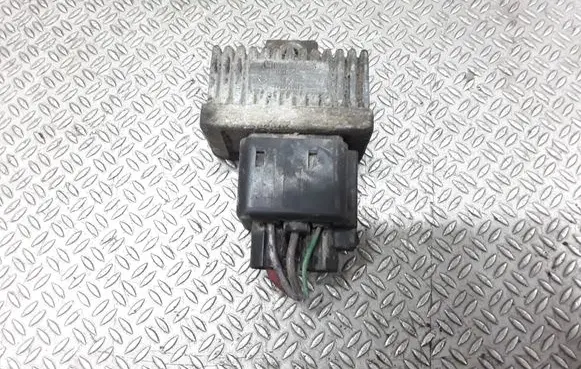 Renault Espace - Grand espace IV Glow plug pre-heat relay 7700115078
