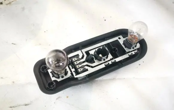 BMW 5 E39 Tail light bulb cover holder 5371324 393.440