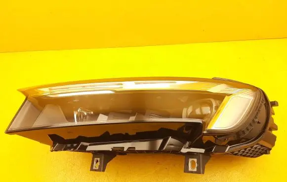 Audi Q7 4M Headlight/headlamp 4M0941011D