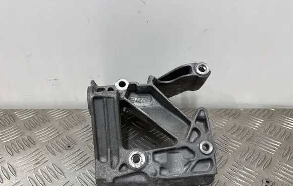 Audi A6 S6 C8 4K Generator/alternator bracket 06M903143AG