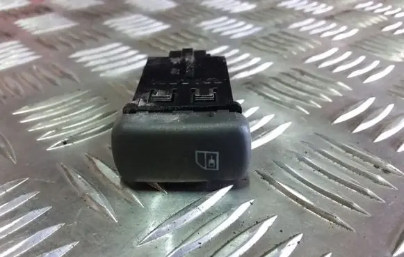 Volvo S40, V40 Electric window control switch 30864307