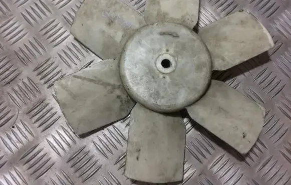 Audi 80 90 B3 Fan impeller 3136613108