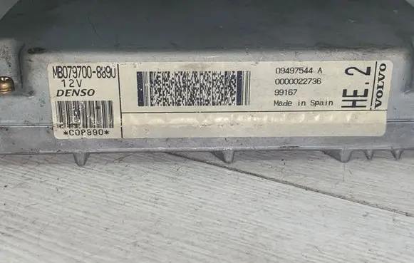 Volvo V70 Engine control unit/module MB0797008890 09497544A C08890