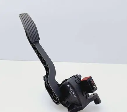 Opel Corsa C Accelerator throttle pedal 6PV00811000 9129423