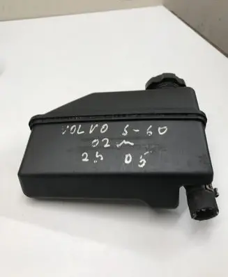 Volvo S60 Brake fluid reservoir 