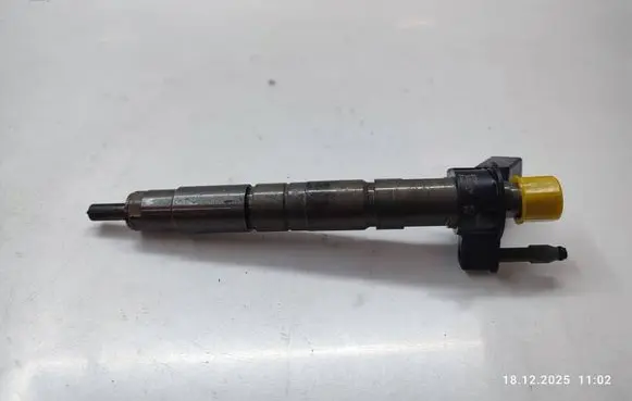 BMW 3 F30 F35 F31 Fuel injector 0445117030