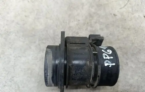 Opel Vivaro Mass air flow meter 5WK9620