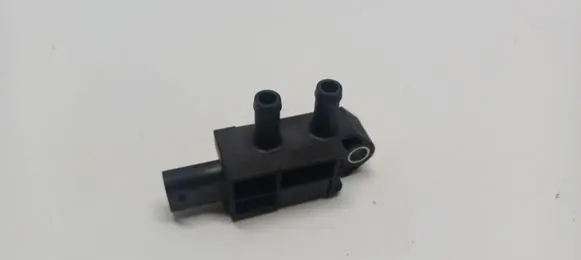Volkswagen Golf VII Exhaust gas pressure sensor 04L906051F