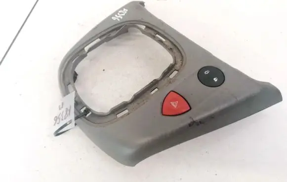 Renault Scenic II - Grand scenic II Hazard light switch 8200407415 8200095493