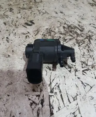 Audi A4 S4 B8 8K Starter motor/solenoid 1K0906283