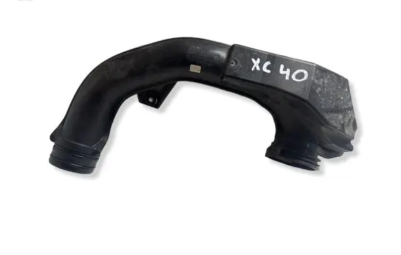 Volvo XC40 Intercooler hose/pipe 32222139