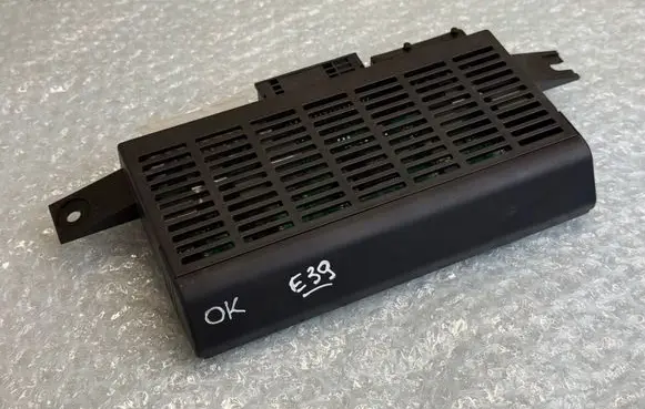 BMW 5 E39 Light module LCM 6915919