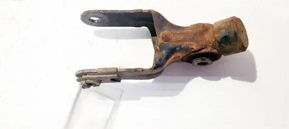 Citroen C4 I Engine mount bracket