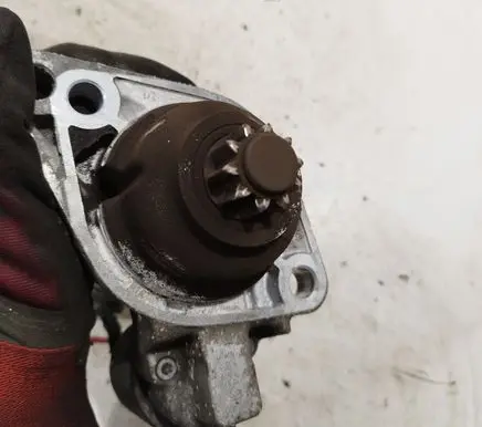 Volkswagen PASSAT B6 Starter motor 02Z911023