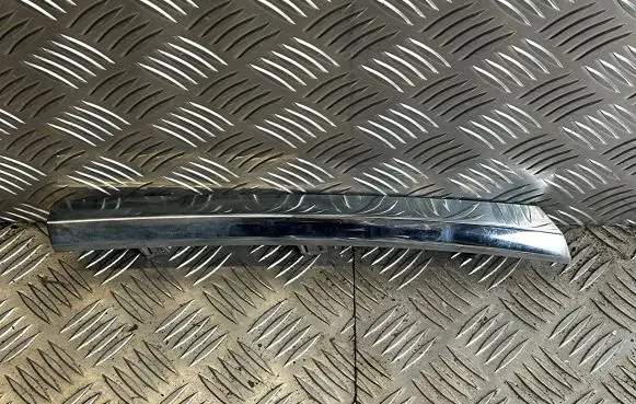 Nissan Leaf I (ZE0) Front bumper splitter molding 620873NK0A