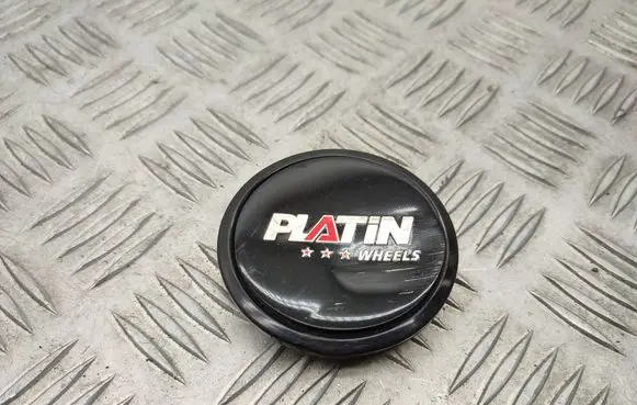 Ford Focus Non-original wheel cap 