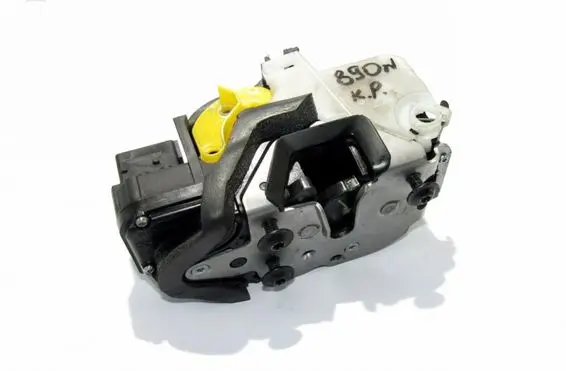 Opel Insignia A Front door lock 3023881