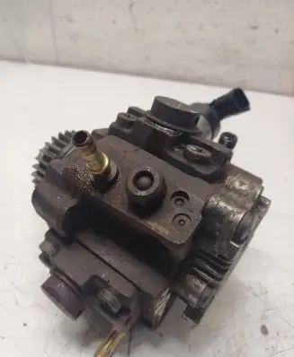 Nissan Qashqai Fuel injection high pressure pump 0445010170