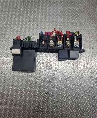 Volkswagen Golf IV Fuse box set 8L0941822