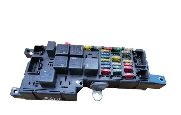 Volvo S80 Fuse box set 30728008 518828108
