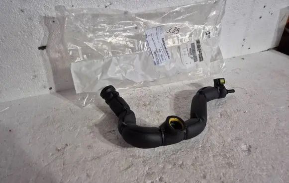 Peugeot Bipper Breather hose/pipe 9652233280