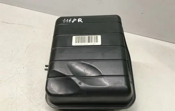 Intake resonator
