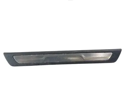 Dodge Durango Front sill trim cover 1SZ56DX9AA 1NC80TRMAB