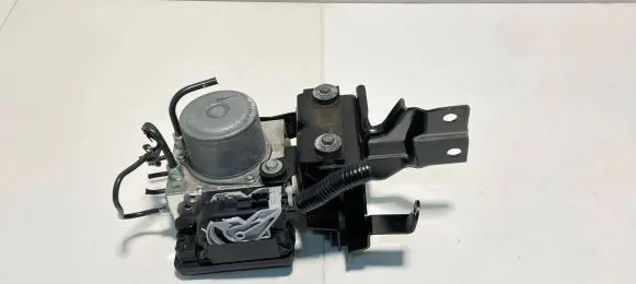 Nissan Leaf II (ZE1) ABS Pump 476605SH0B 25725 DD18105