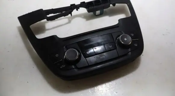 Opel Insignia A Interior fan control switch 