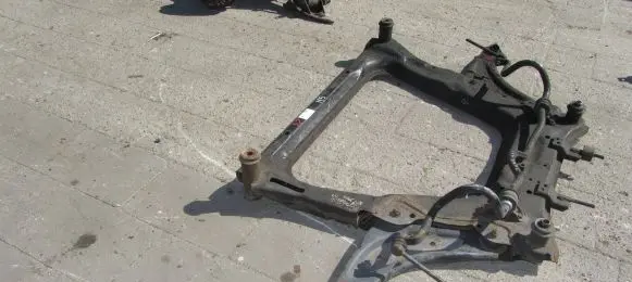 Nissan Juke I F15 Front subframe