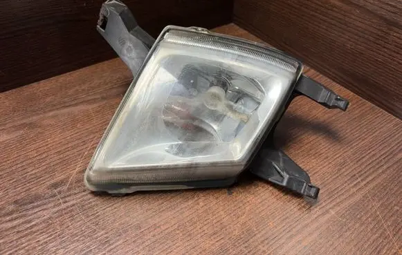 Peugeot 407 Front fog light 42160748 42160748DX