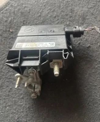 Mercedes-Benz E W213 Battery relay fuse 1110055 0601180309 A0009061505