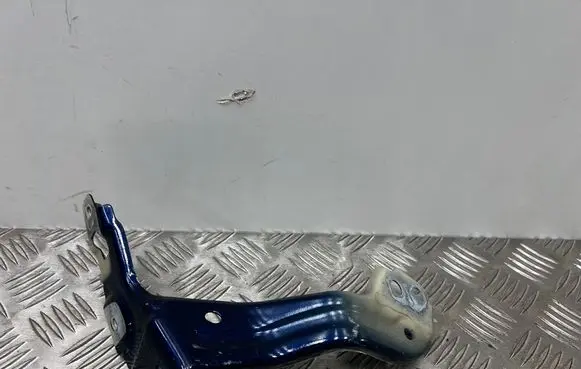 Audi Q4 e-tron Fender mounting bracket 89A821136