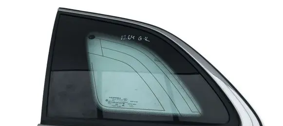 Jeep Cherokee Rear side window 