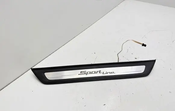 BMW 5 G30 G31 G38 Front sill trim cover 7405774 G30G31 B9000006902