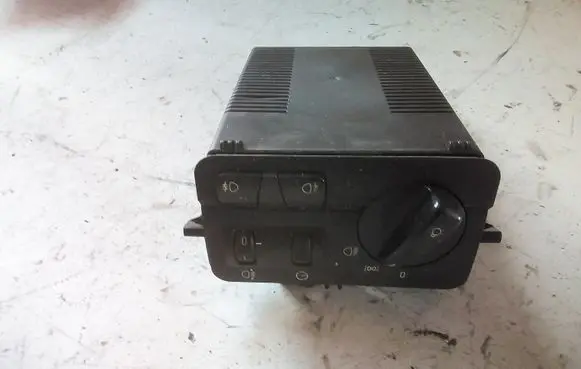 Fog light switch