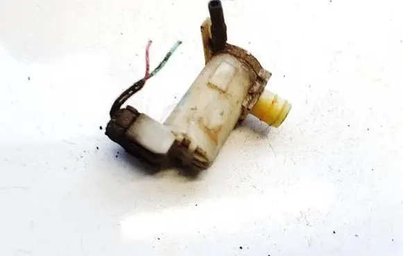 Nissan Almera Windscreen/windshield washer pump 2224573a
