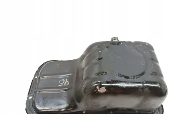 Oil sump