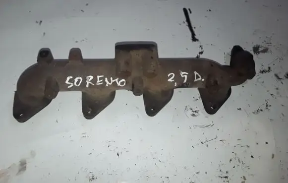 KIA Sorento Exhaust manifold A5F22A