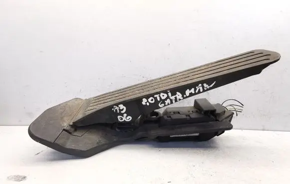 Audi A3 S3 8P Accelerator throttle pedal 1K2721503M