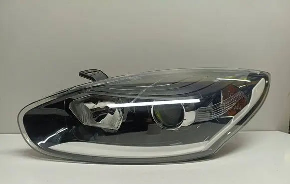 Renault Megane III Headlight/headlamp 260601781R