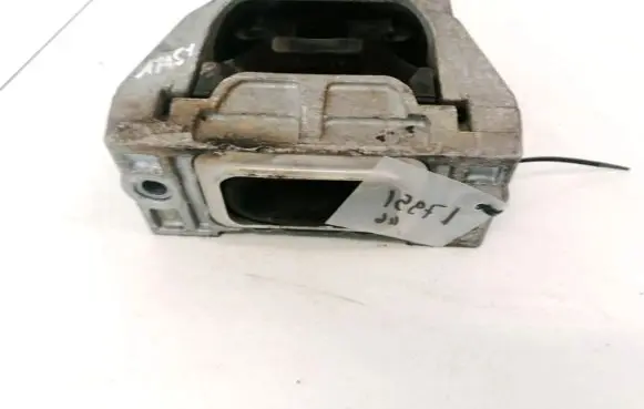 Volkswagen Touran I Engine mount bracket 1K0199262AA