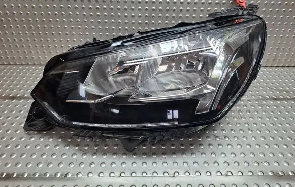 Peugeot 2008 II Headlight/headlamp S25071953 9823194080