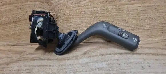 Volvo S40, V40 Wiper control stalk