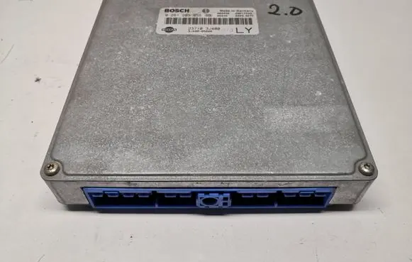 Nissan Primera Engine control unit/module 237103J400 0261203855 3J40085600