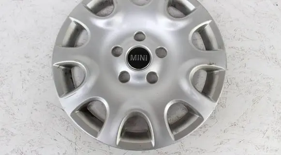 Mini One - Cooper F56 F55 R15 wheel hub/cap/trim 6854171